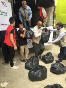 Distribution-at-Syrian-refugee-camps14